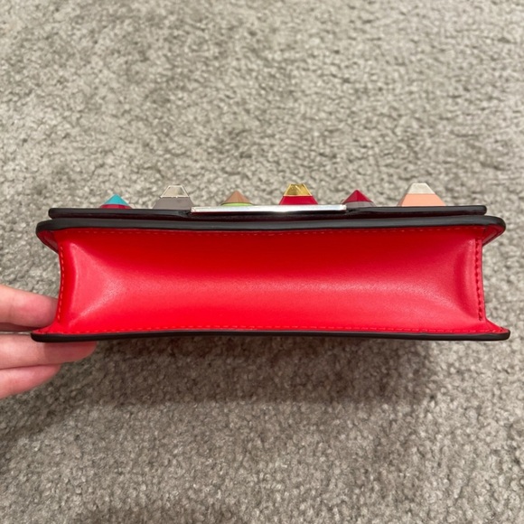 Fendi studded wallet on chain bag - Picture 6 of 10